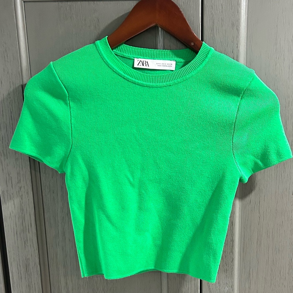 Zara Green Short Sleeve Knit Top